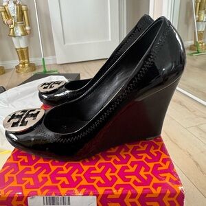 Tory Burch Patent Black Wedges